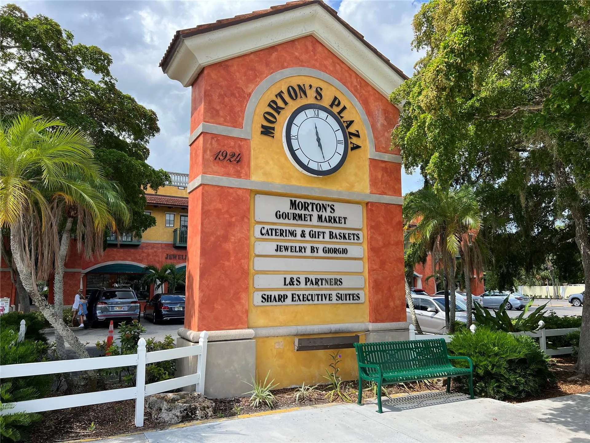1687 Arlington Street Sarasota FL 34239