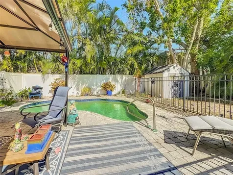 1687 Arlington Street Sarasota FL 34239