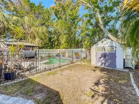 1687 Arlington Street Sarasota FL 34239