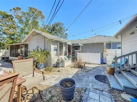 1687 Arlington Street Sarasota FL 34239