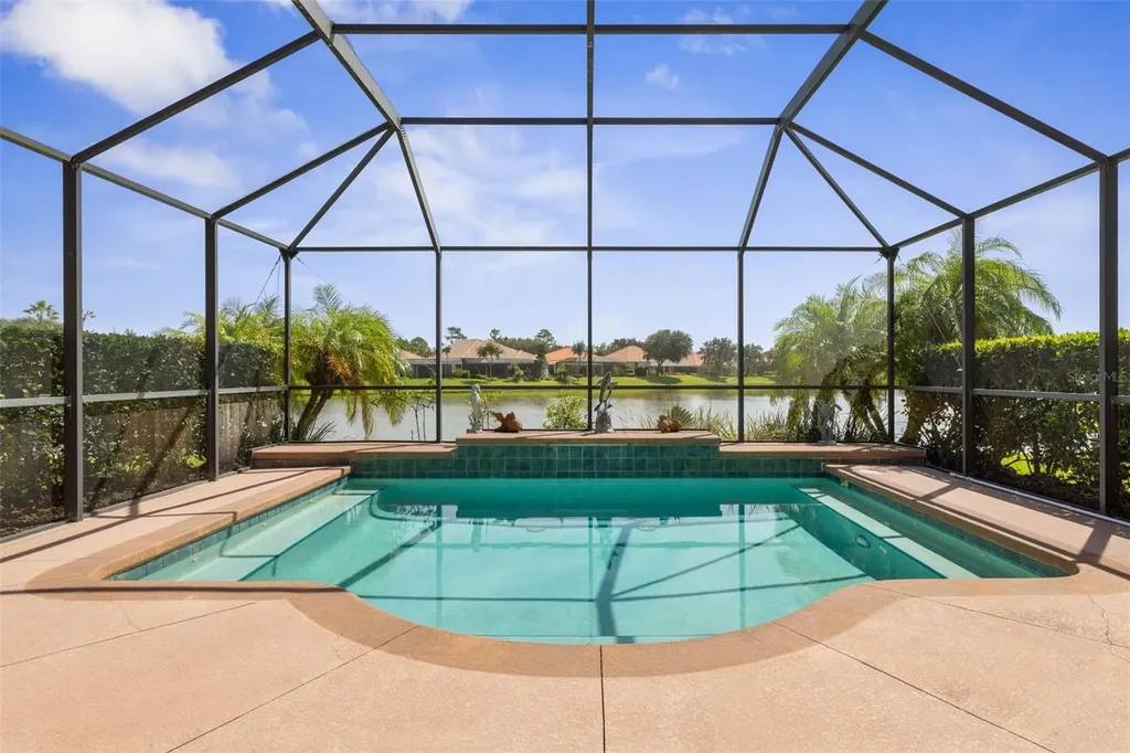 62 Oak View Circle W Palm Coast FL 32137