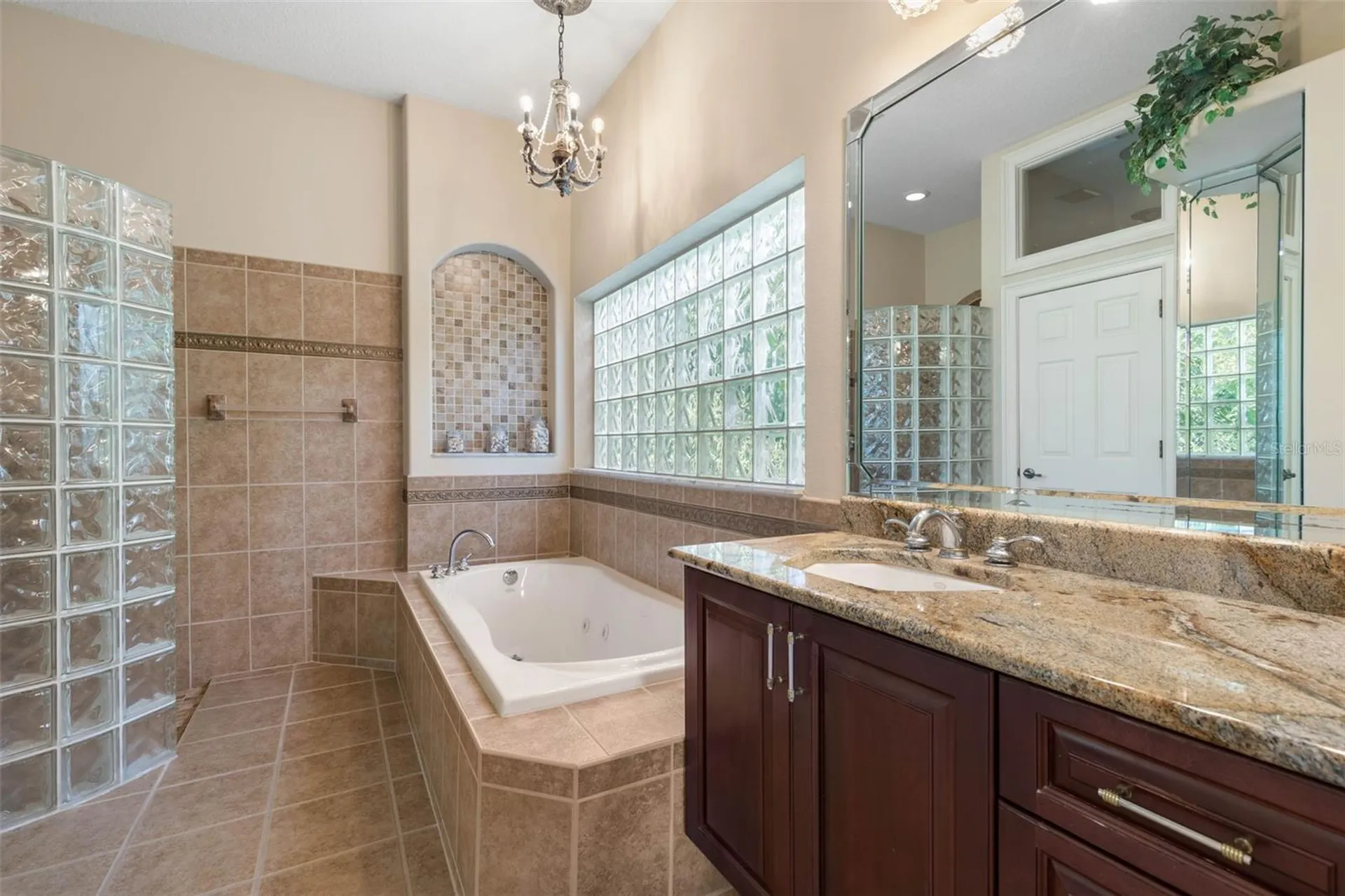 62 Oak View Circle W Palm Coast FL 32137