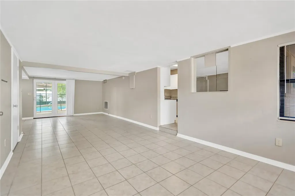 6360 34th Avenue N St Petersburg FL 33710