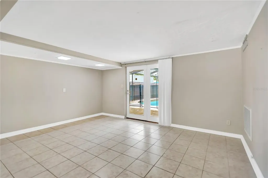6360 34th Avenue N St Petersburg FL 33710