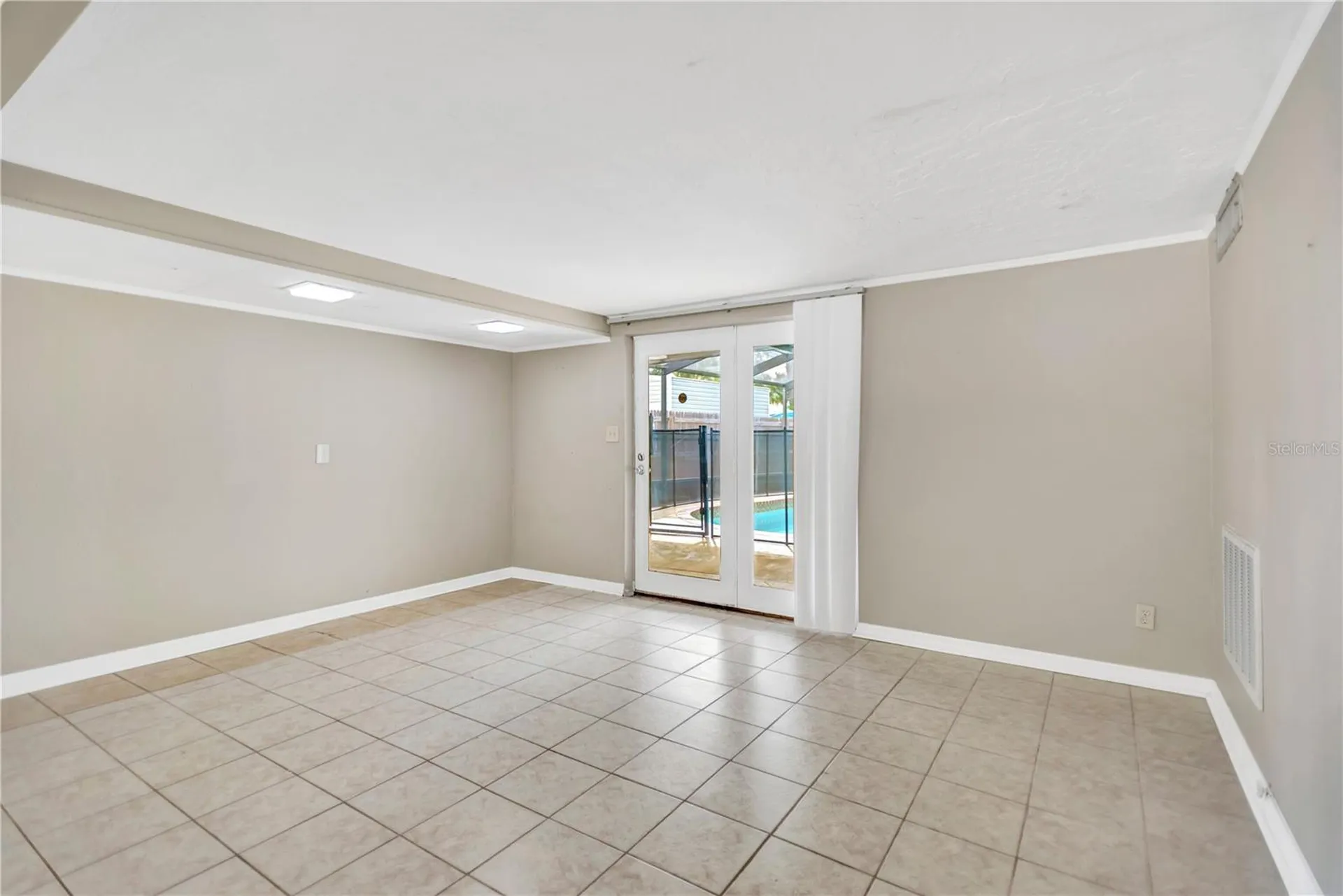 6360 34th Avenue N St Petersburg FL 33710