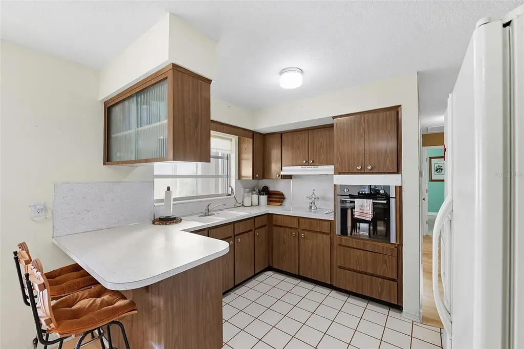 1701 Pinellas Point Drive S St Petersburg FL 33712