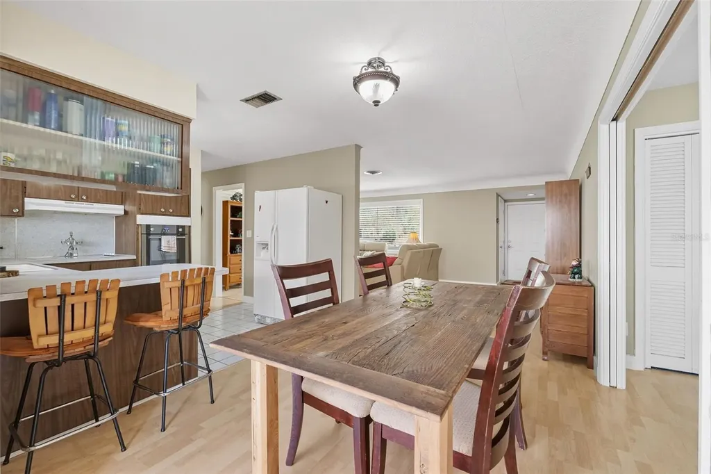 1701 Pinellas Point Drive S St Petersburg FL 33712