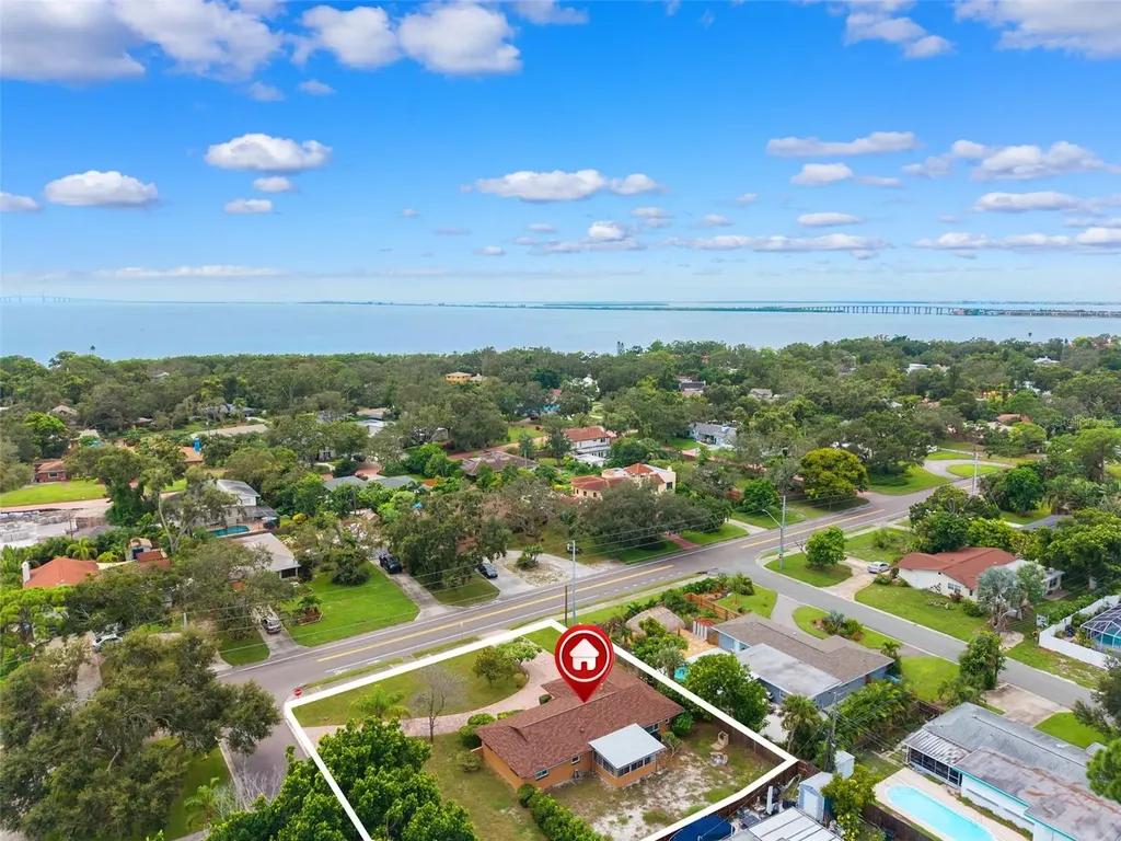 1701 Pinellas Point Drive S St Petersburg FL 33712