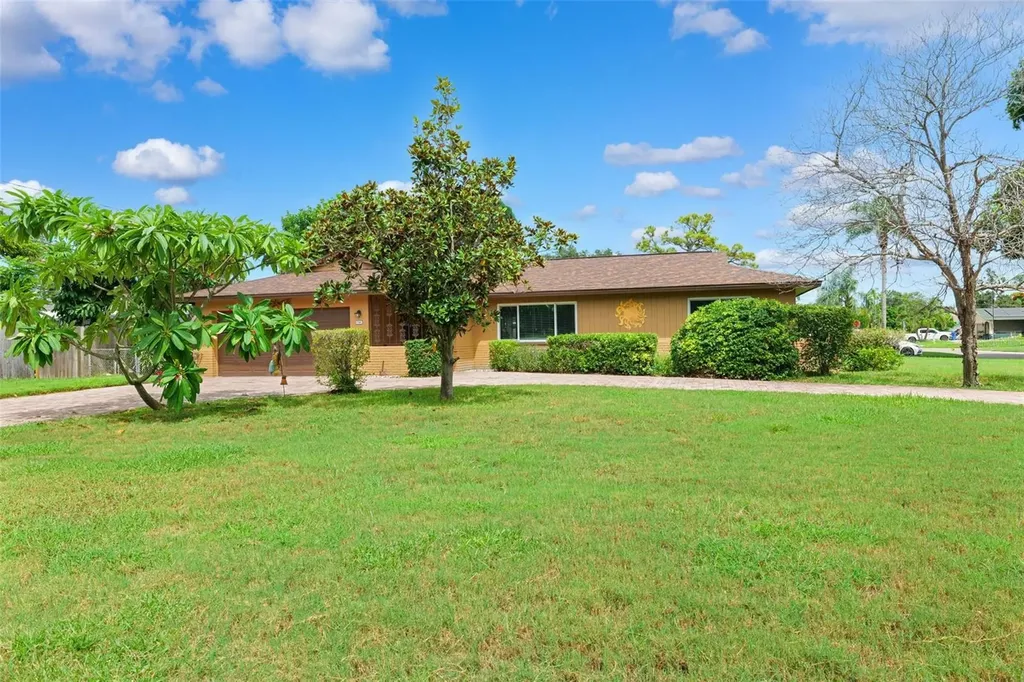 1701 Pinellas Point Drive S St Petersburg FL 33712