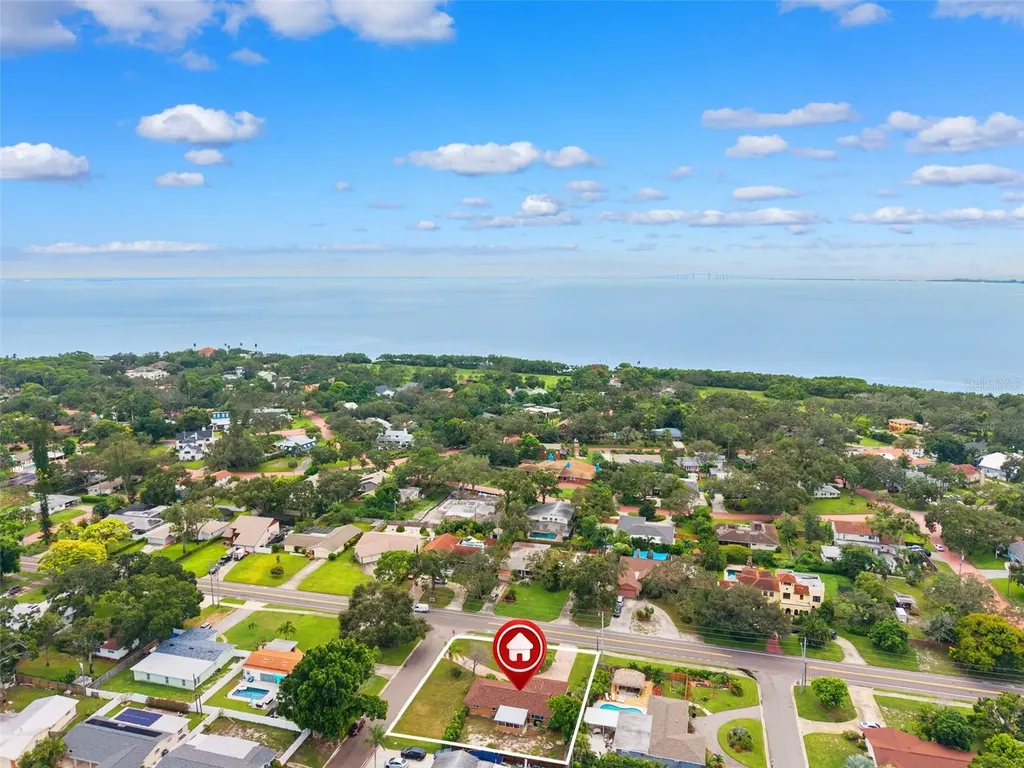 1701 Pinellas Point Drive S St Petersburg FL 33712