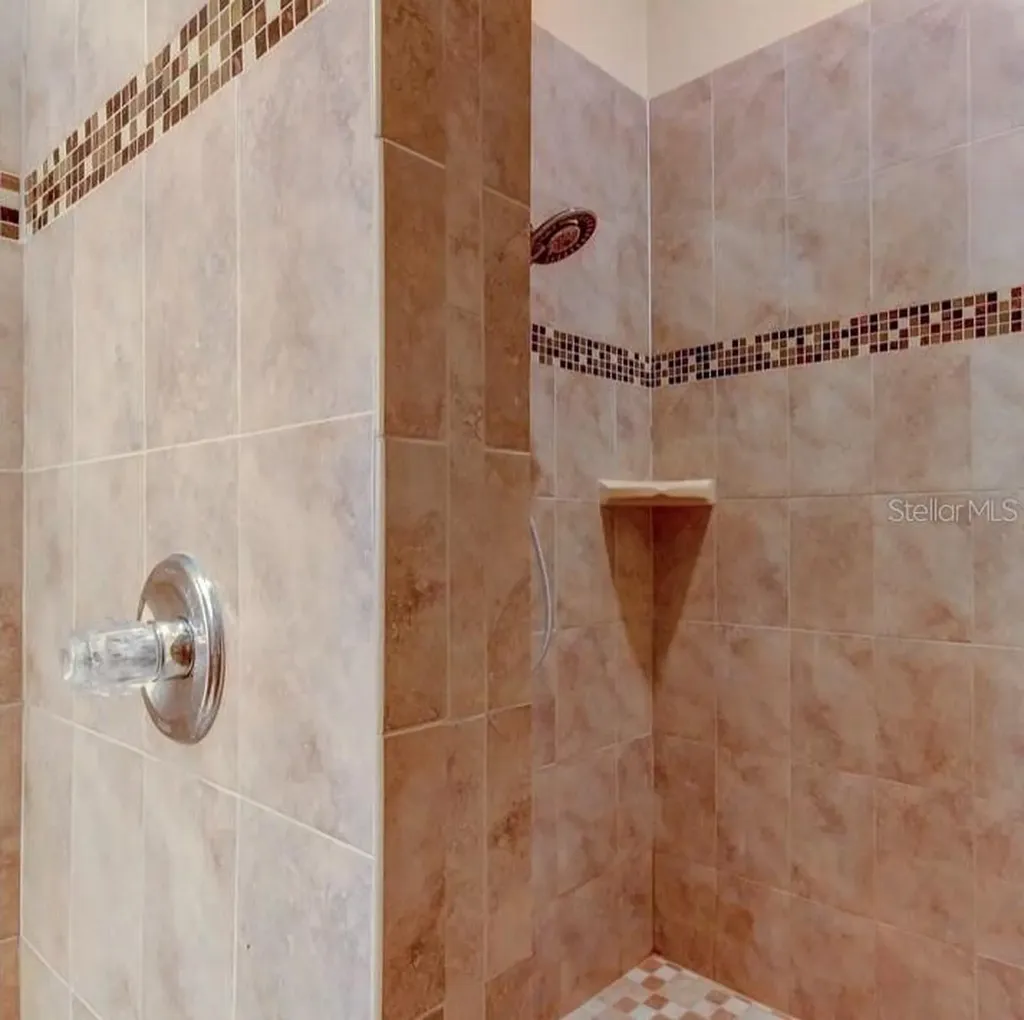 517 Villa Treviso Court Apollo Beach FL 33572