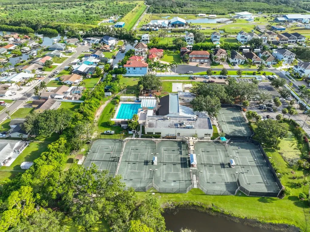 517 Villa Treviso Court Apollo Beach FL 33572