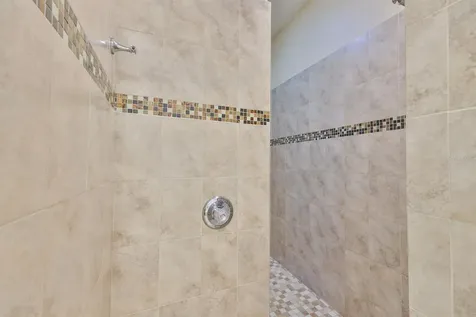 517 Villa Treviso Court Apollo Beach FL 33572