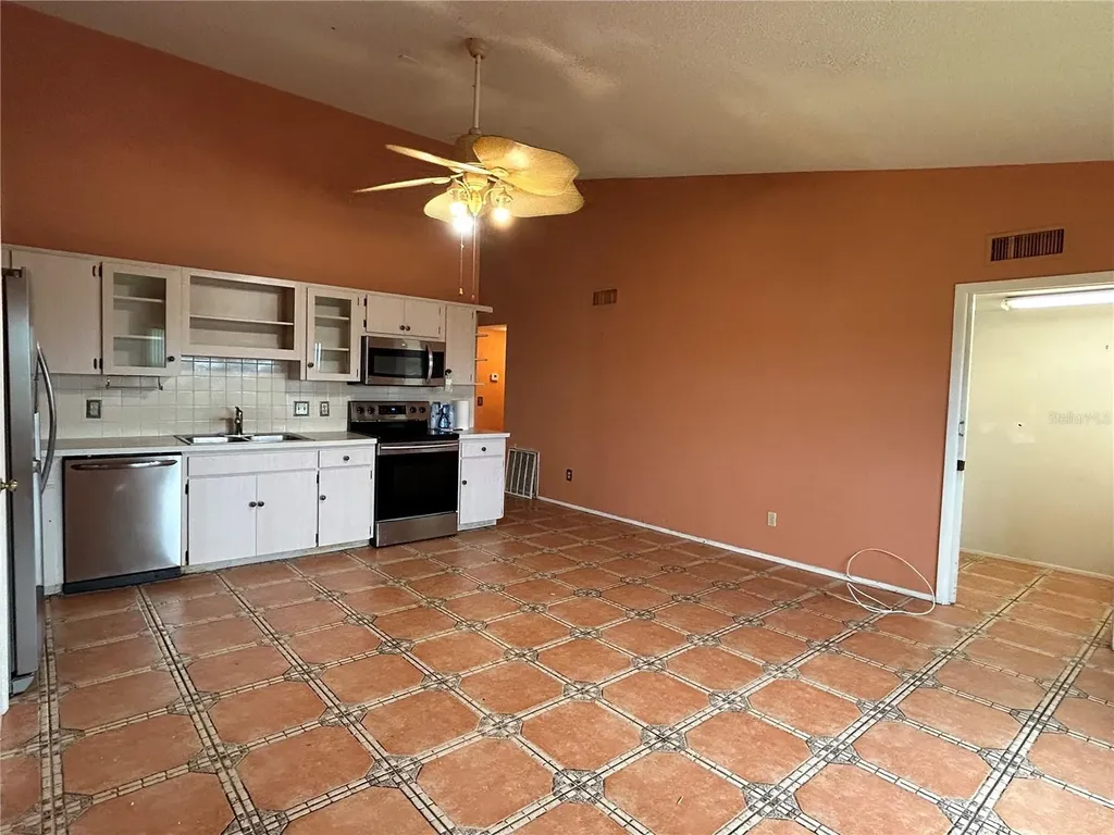 2221 Norwegian Drive Clearwater FL 33763