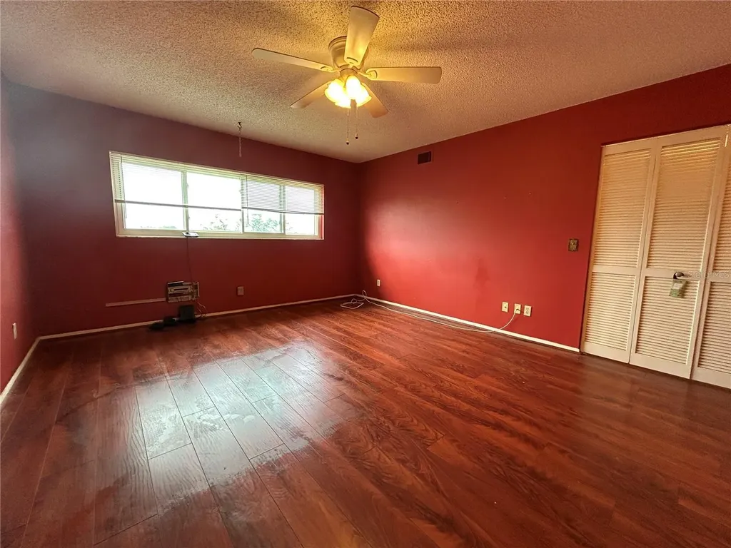 2221 Norwegian Drive Clearwater FL 33763