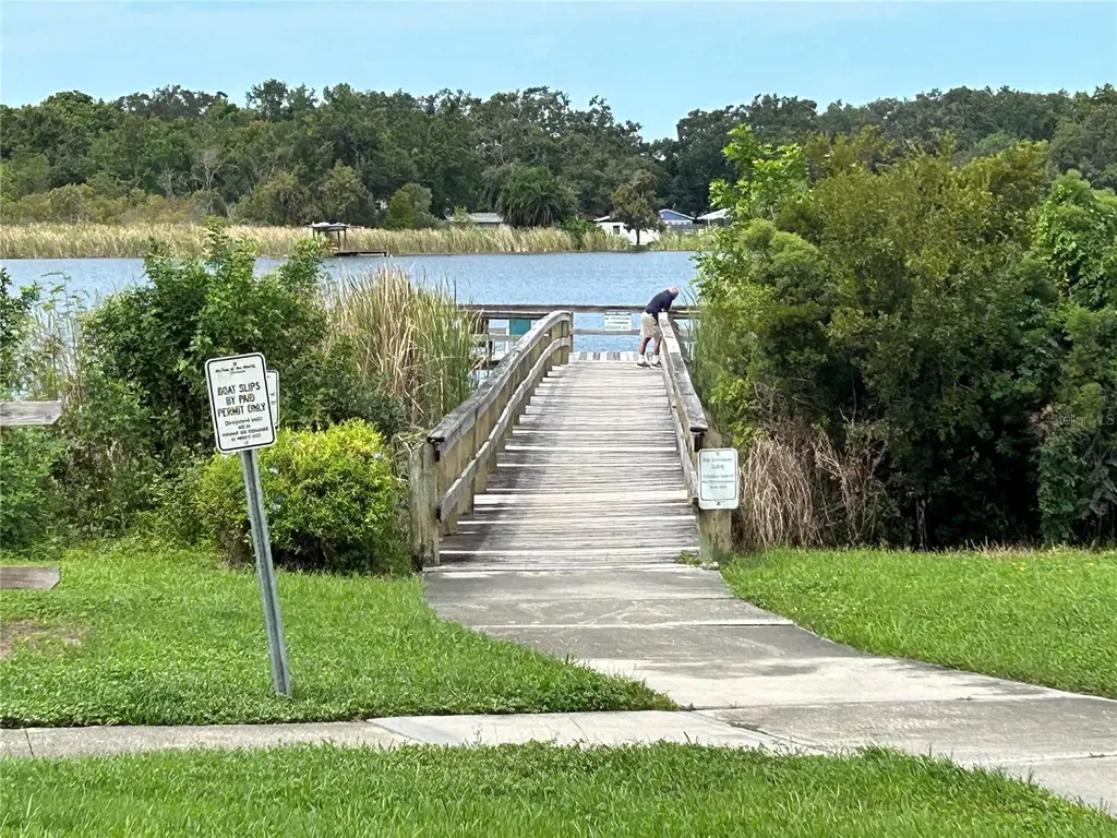 2221 Norwegian Drive Clearwater FL 33763