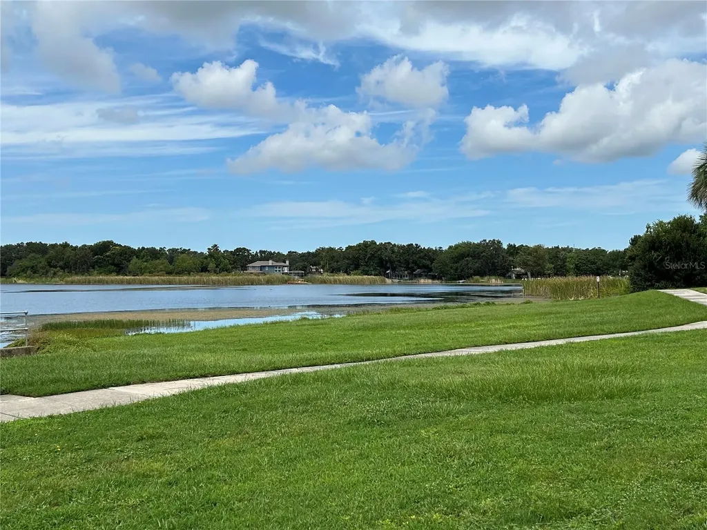 2221 Norwegian Drive Clearwater FL 33763