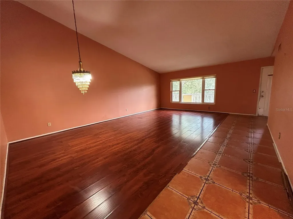 2221 Norwegian Drive Clearwater FL 33763