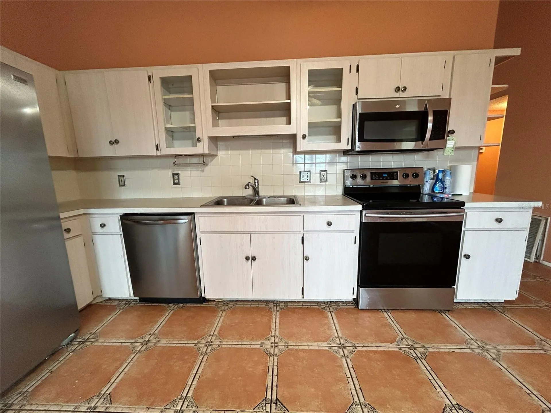 2221 Norwegian Drive Clearwater FL 33763