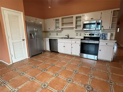 2221 Norwegian Drive Clearwater FL 33763
