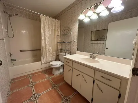 2221 Norwegian Drive Clearwater FL 33763