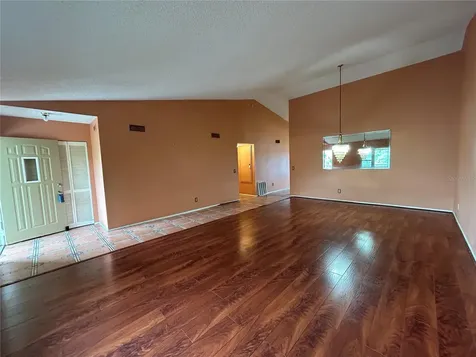 2221 Norwegian Drive Clearwater FL 33763