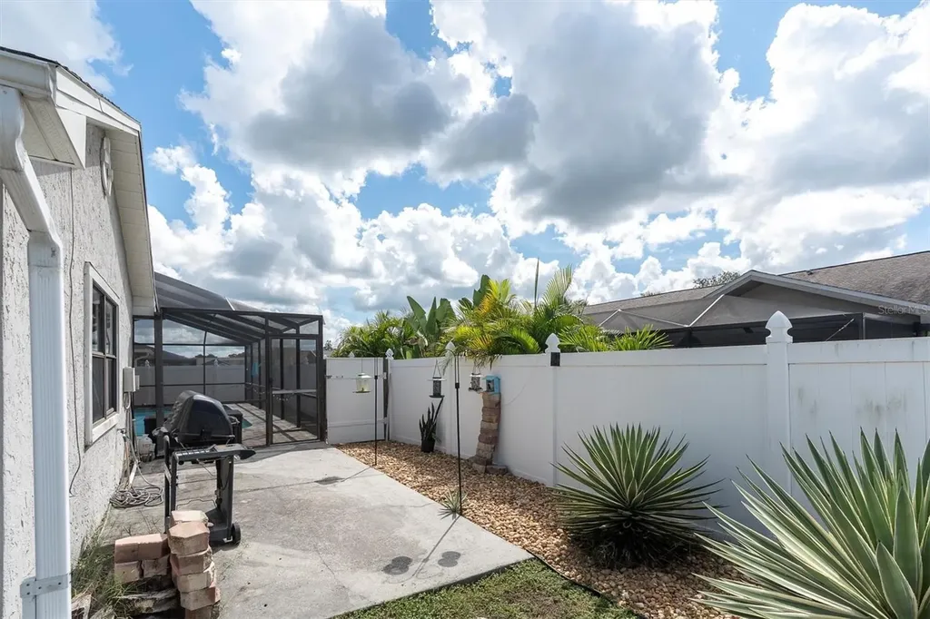 10105 Briar Circle Hudson FL 34667