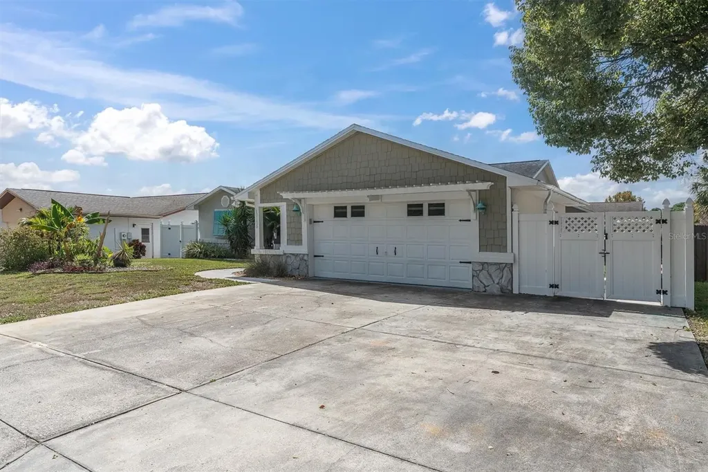 10105 Briar Circle Hudson FL 34667