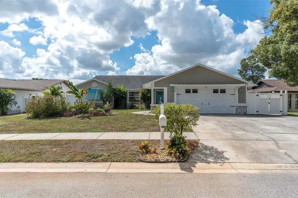10105 Briar Circle Hudson FL 34667