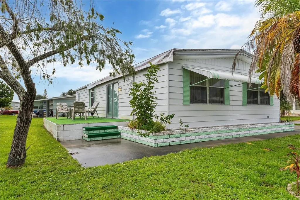 6710 36th Avenue E Palmetto FL 34221