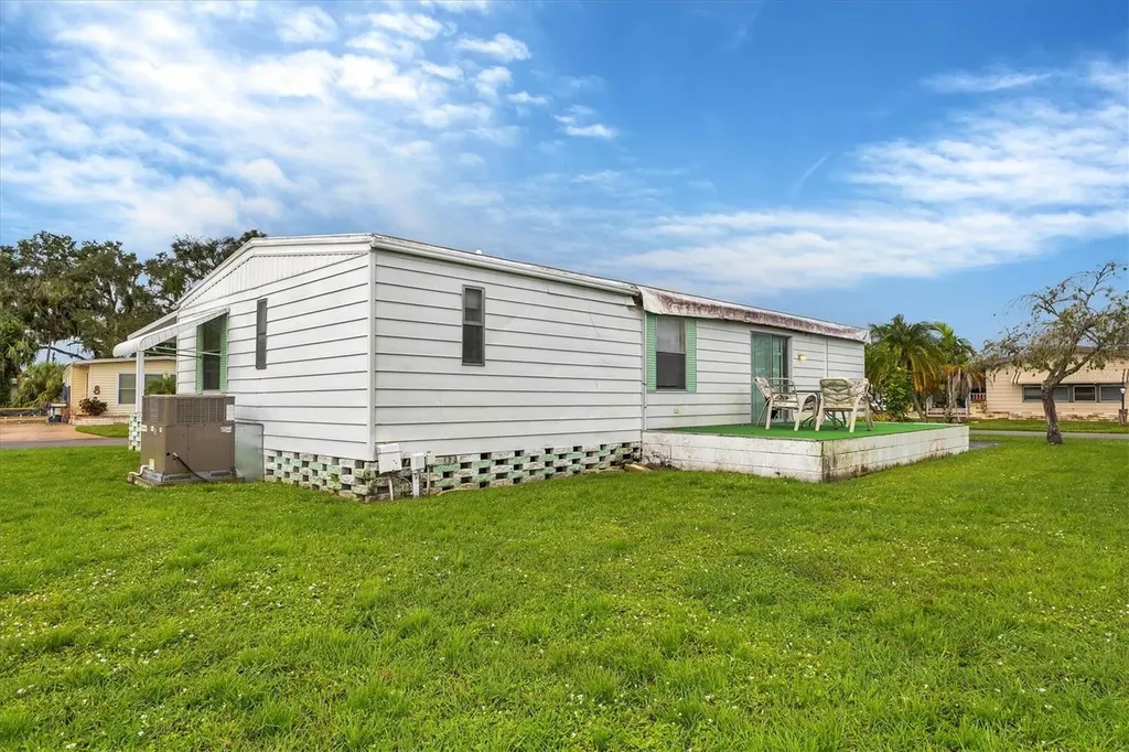 6710 36th Avenue E Palmetto FL 34221