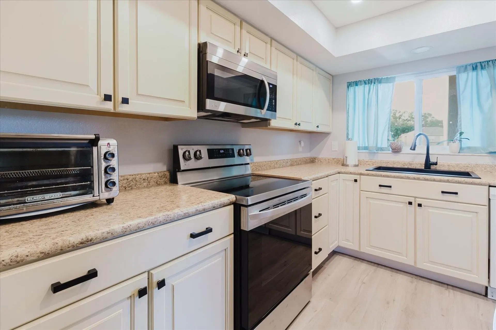 90 S Highland Avenue Tarpon Springs FL 34689
