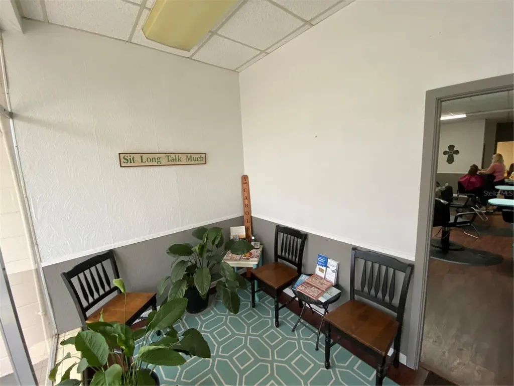 207 N Scenic Highway Frostproof FL 33843