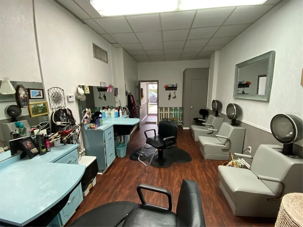 207 N Scenic Highway Frostproof FL 33843