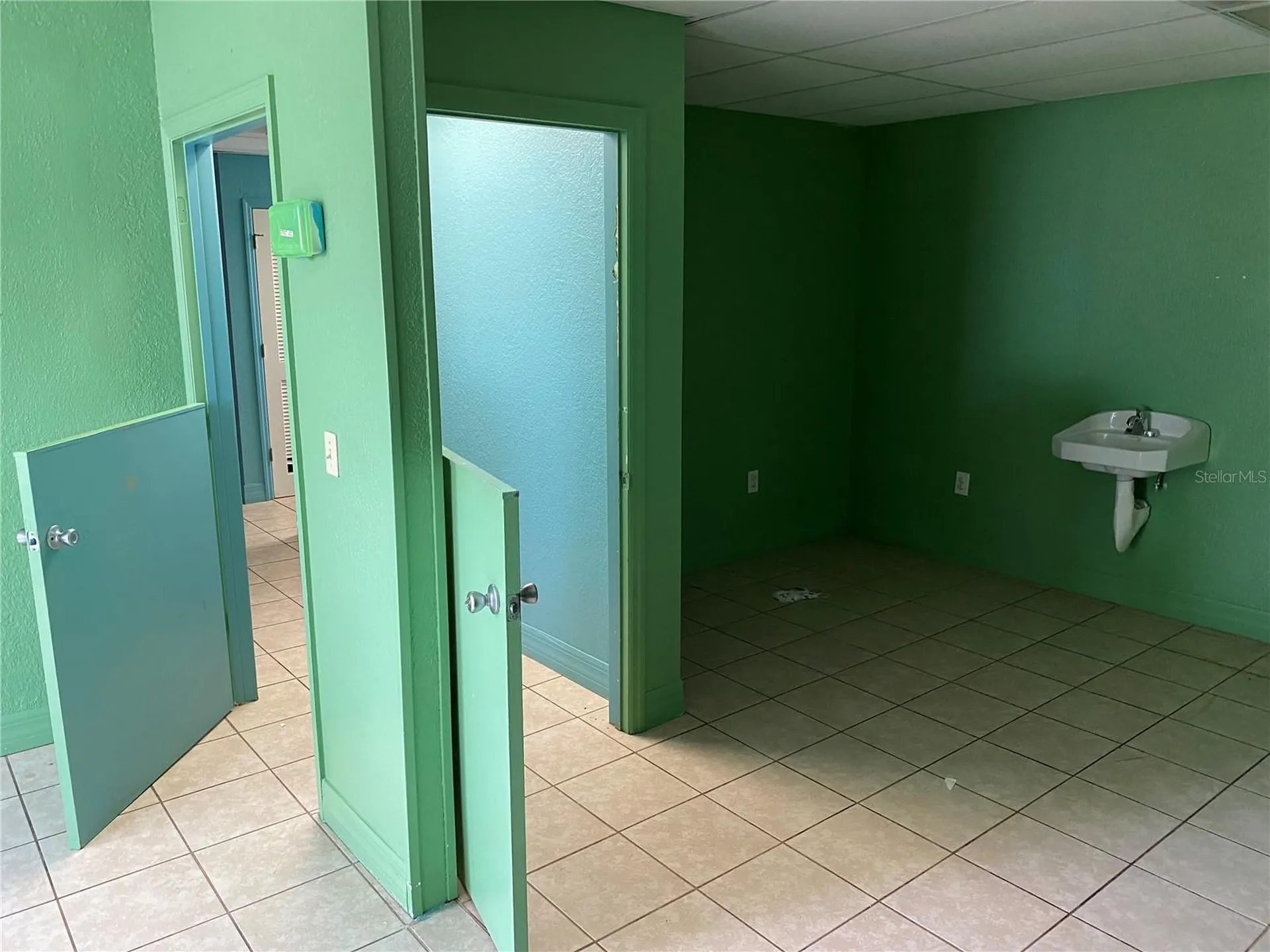 207 N Scenic Highway Frostproof FL 33843