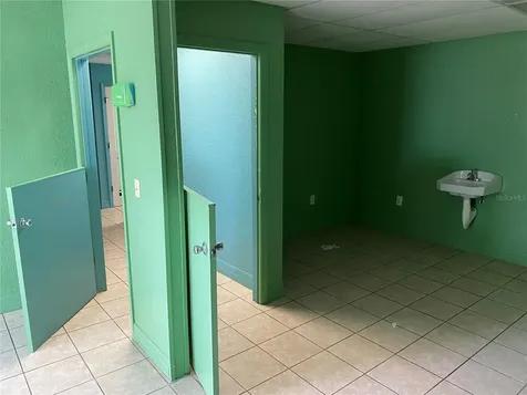 207 N Scenic Highway Frostproof FL 33843