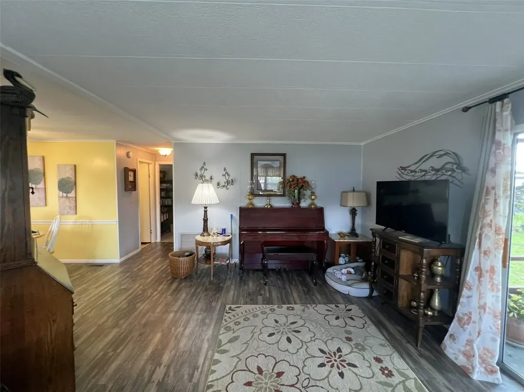 2055 S Floral Avenue Bartow FL 33830
