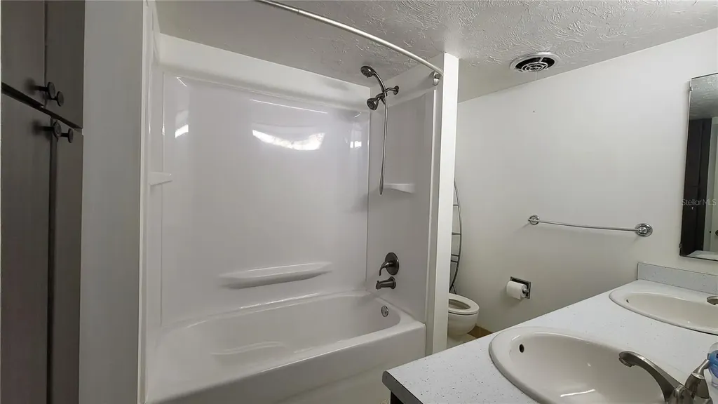 415 NW 39th Road Gainesville FL 32607