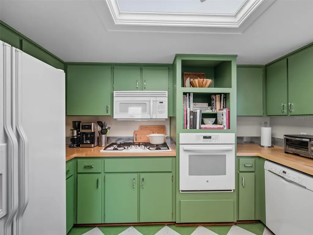 513 Ball Street New Smyrna Beach FL 32168