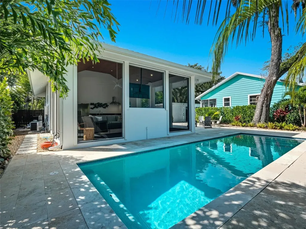 513 Ball Street New Smyrna Beach FL 32168