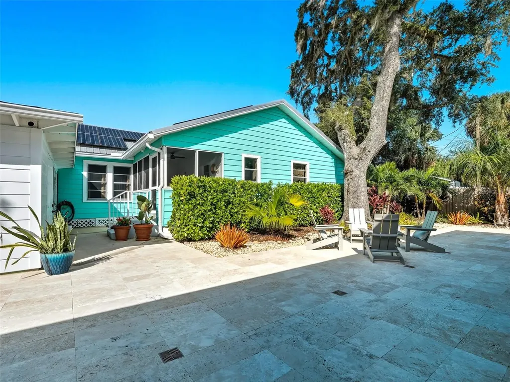 513 Ball Street New Smyrna Beach FL 32168