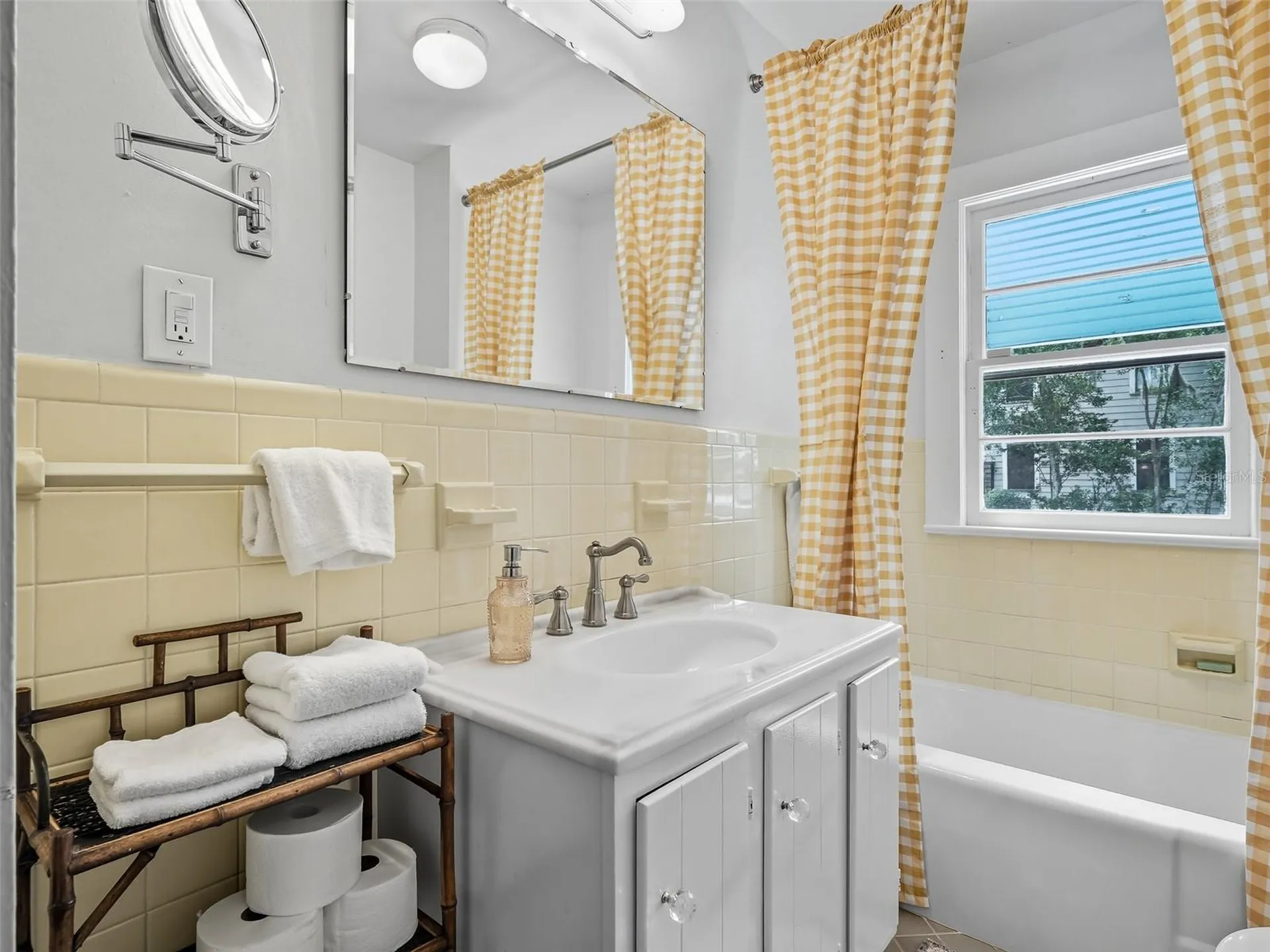 513 Ball Street New Smyrna Beach FL 32168