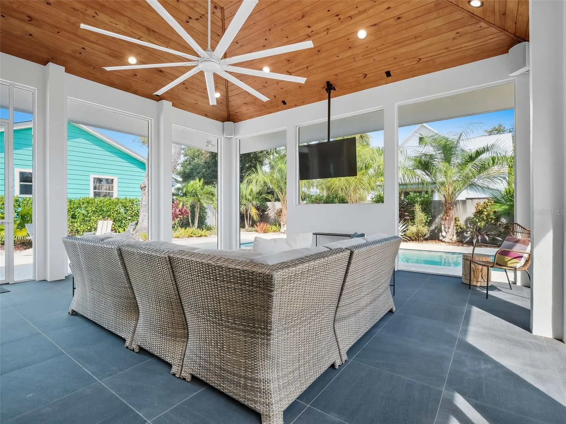 513 Ball Street New Smyrna Beach FL 32168