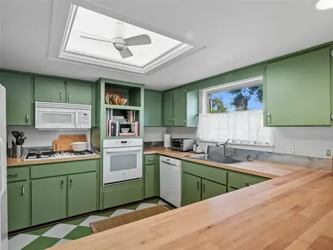 513 Ball Street New Smyrna Beach FL 32168