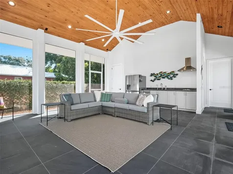 513 Ball Street New Smyrna Beach FL 32168