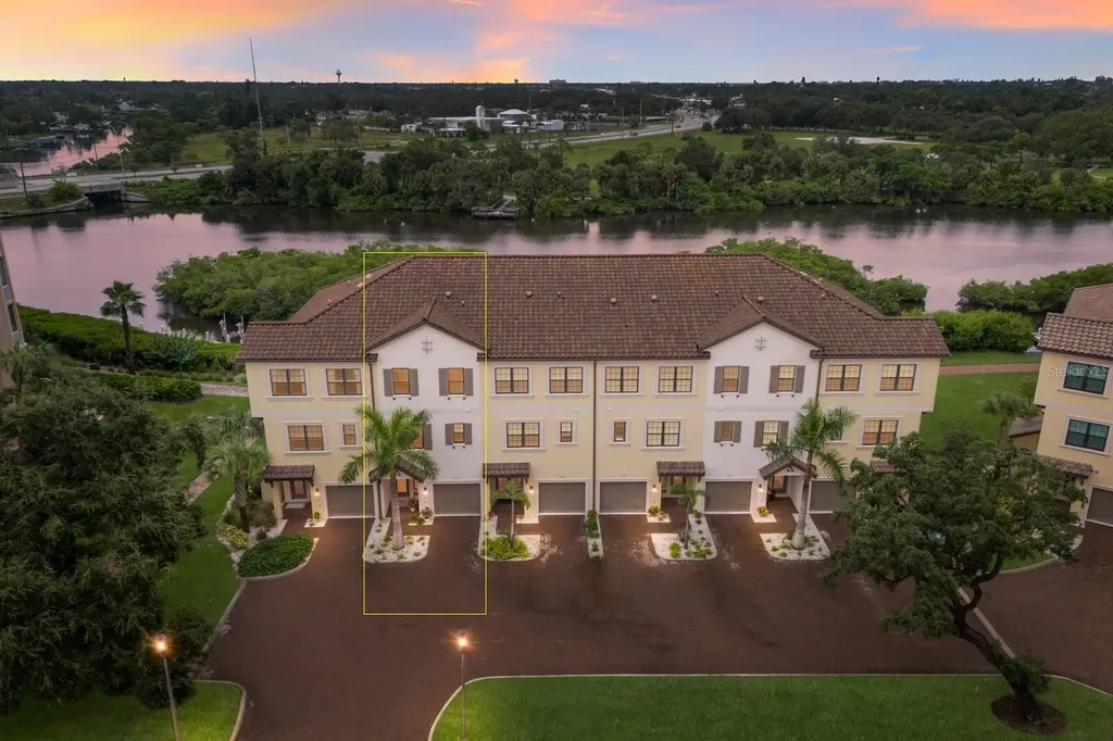 5565 Cannes Circle Sarasota FL 34231