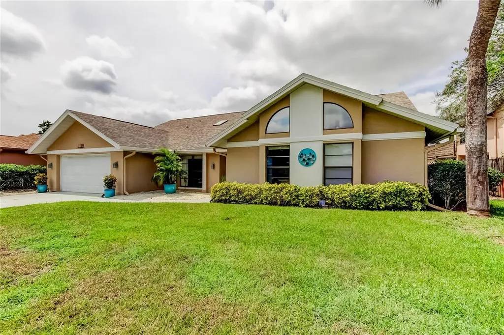 1119 Huntington Lane Safety Harbor FL 34695