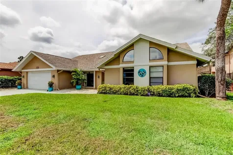 1119 Huntington Lane Safety Harbor FL 34695