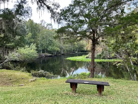 10264 NE 28th Loop Silver Springs FL 34488