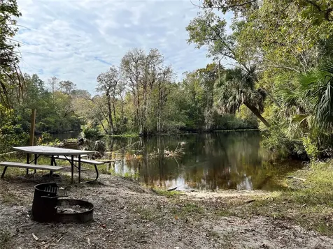 10264 NE 28th Loop Silver Springs FL 34488